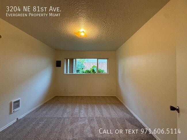 Building Photo - 3204 NE 81st Ave