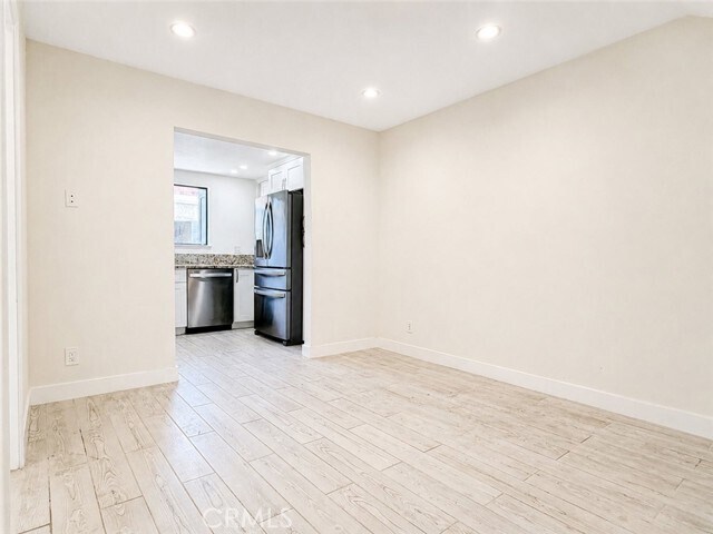 Building Photo - 27943 Ridgebrook Ct