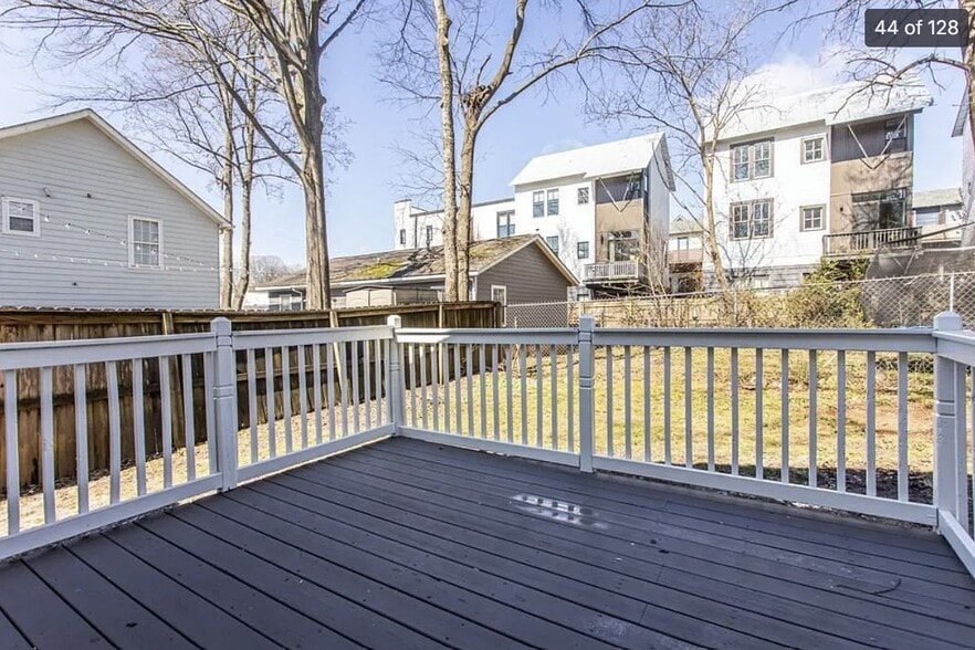 Building Photo - 974 Mauldin St SE