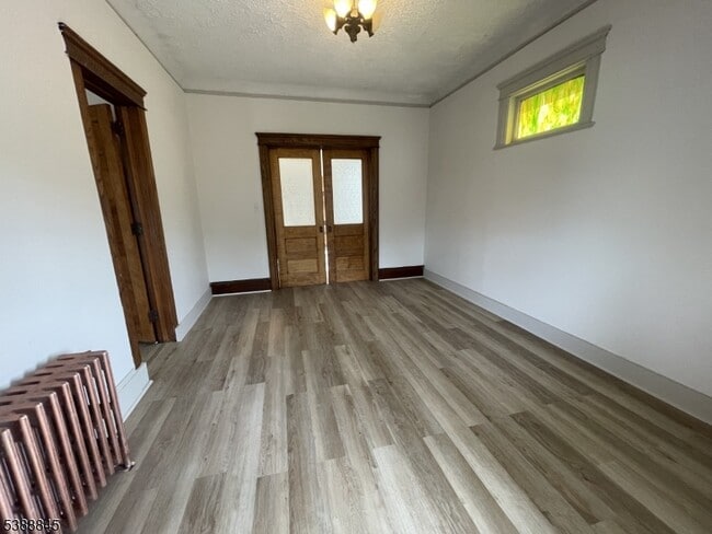 Building Photo - 237 Park Ave