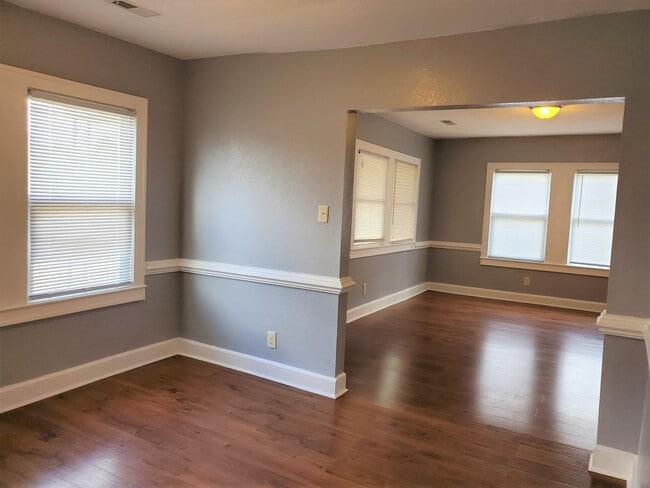 Building Photo - Charming 3BR/1BA Home for Rent – Conveniently Located Near the US Coast Guard Base