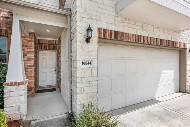 Building Photo - 16644 Conner Creek Ln