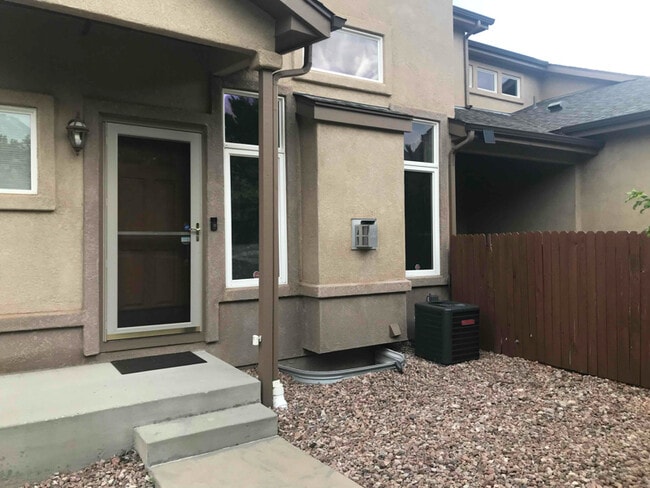 Building Photo - 2118 Alpine Shadows View