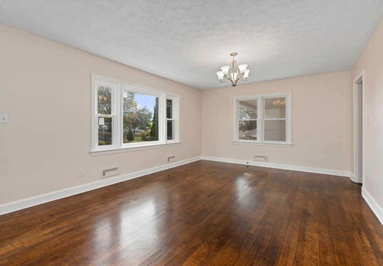 Building Photo - 226 Fraser Ln