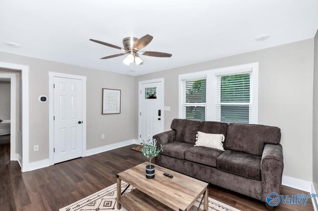 Building Photo - 2910 Wilson Dr NW