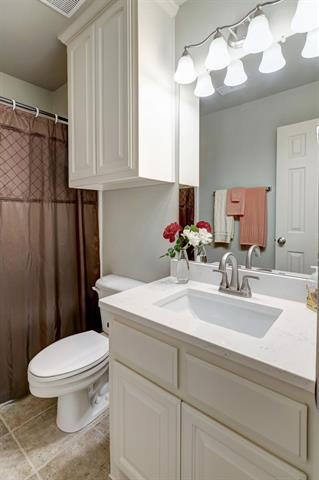 Building Photo - 9 Avalon Dr