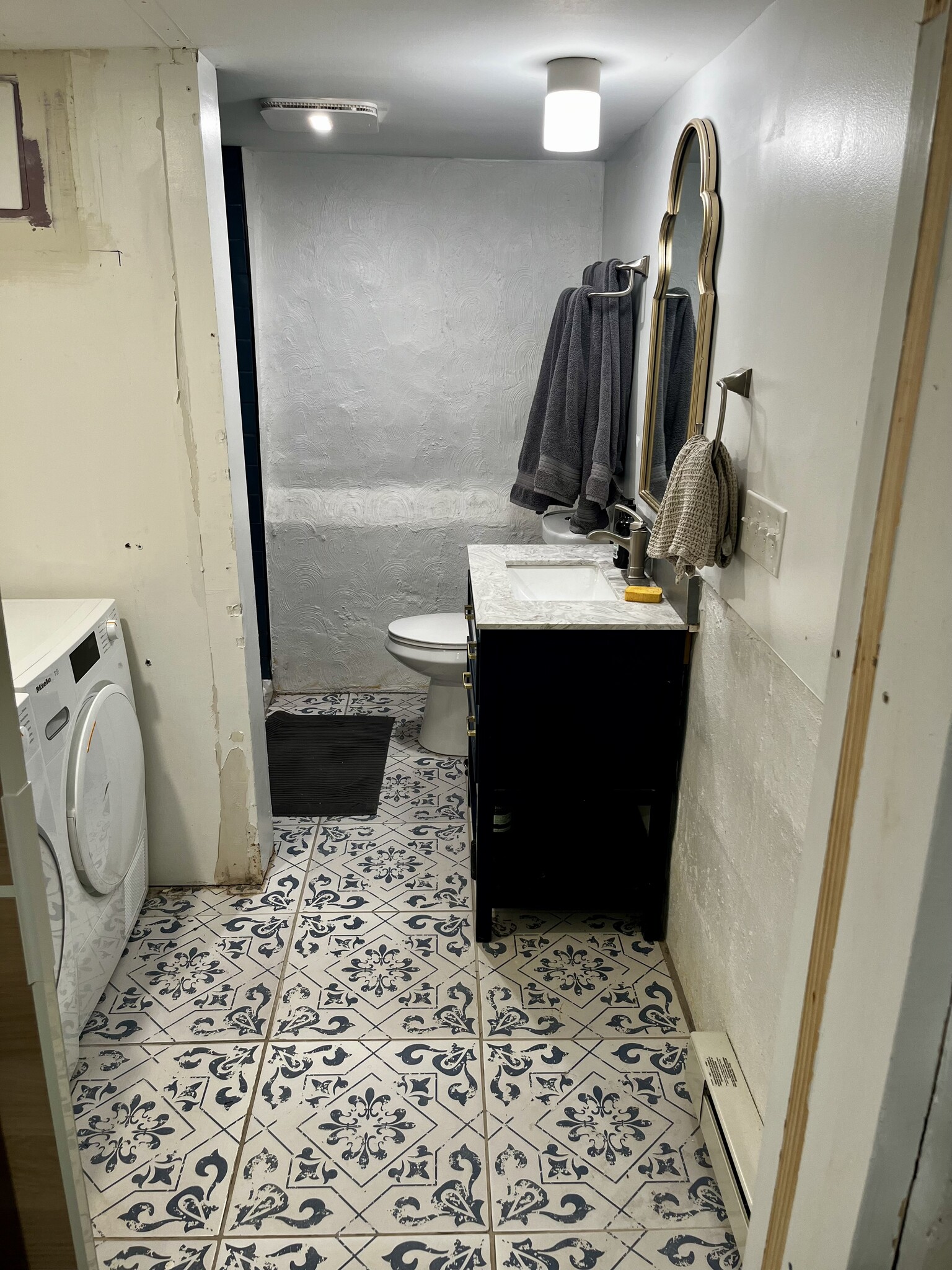 Basement Bathroom and Laundry Room - 5210 Dearborn St