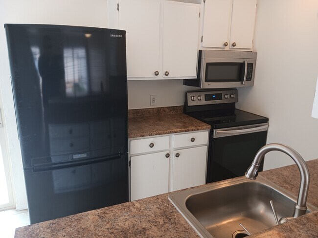 Building Photo - 4373 W Ponds Cir
