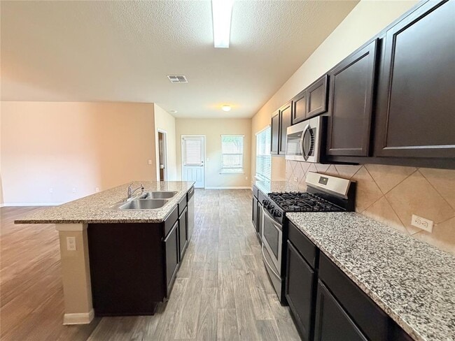 Building Photo - 225 Cibolo Creek Dr