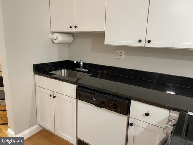 Building Photo - 303 Granville Dr