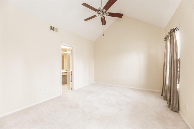 Building Photo - 4144 Greystone Way