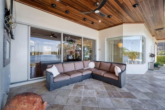 Building Photo - 4812 Waterwitch Point Dr