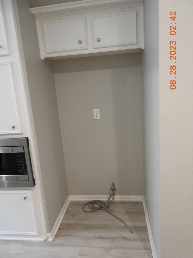 Building Photo - 22 Chapparal Ct