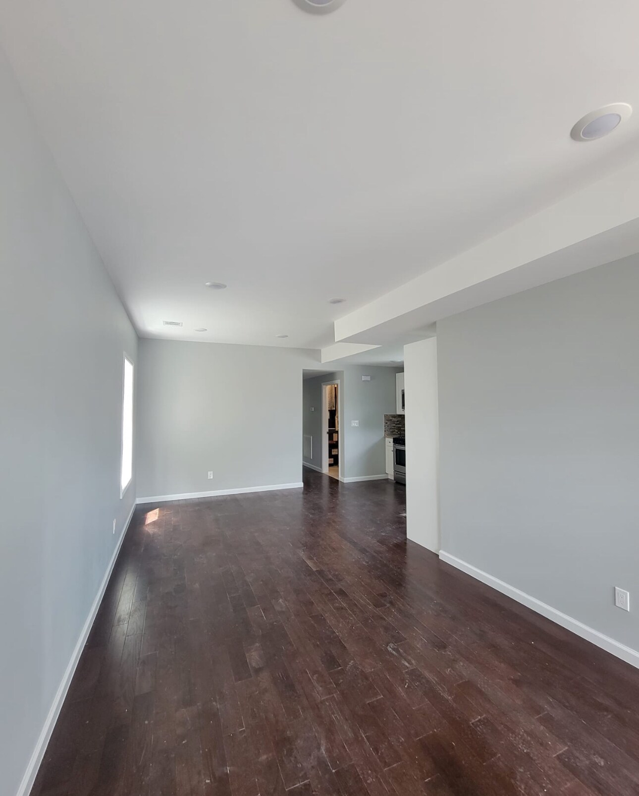 Living room - 153 E 23rd St