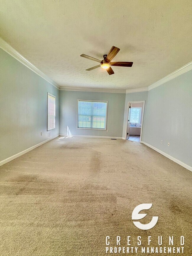 Building Photo - CHARMING 3 BEDROOM READY FOR MOVE IN TODAY!