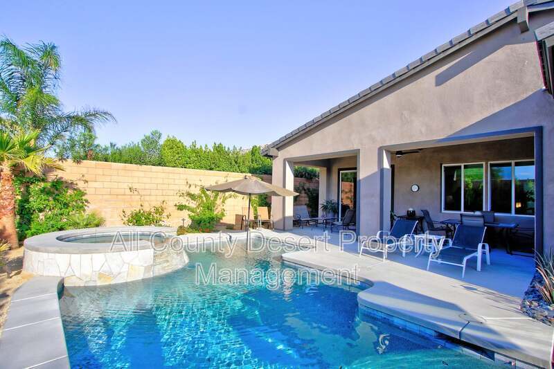 Building Photo - 74565 Tesla Dr