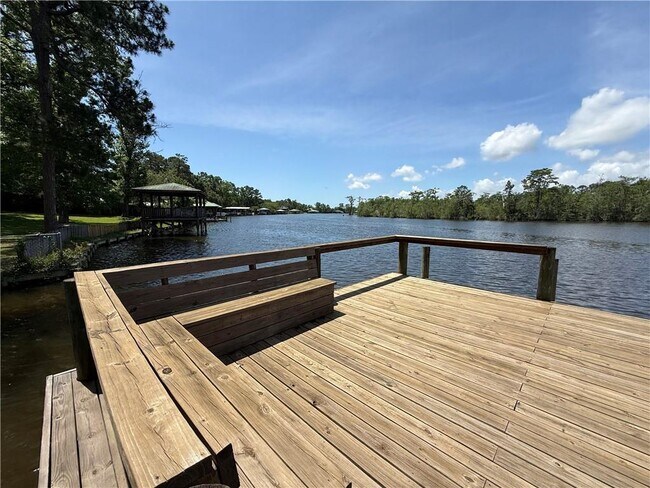 Building Photo - 3512 Shadowwood Ct
