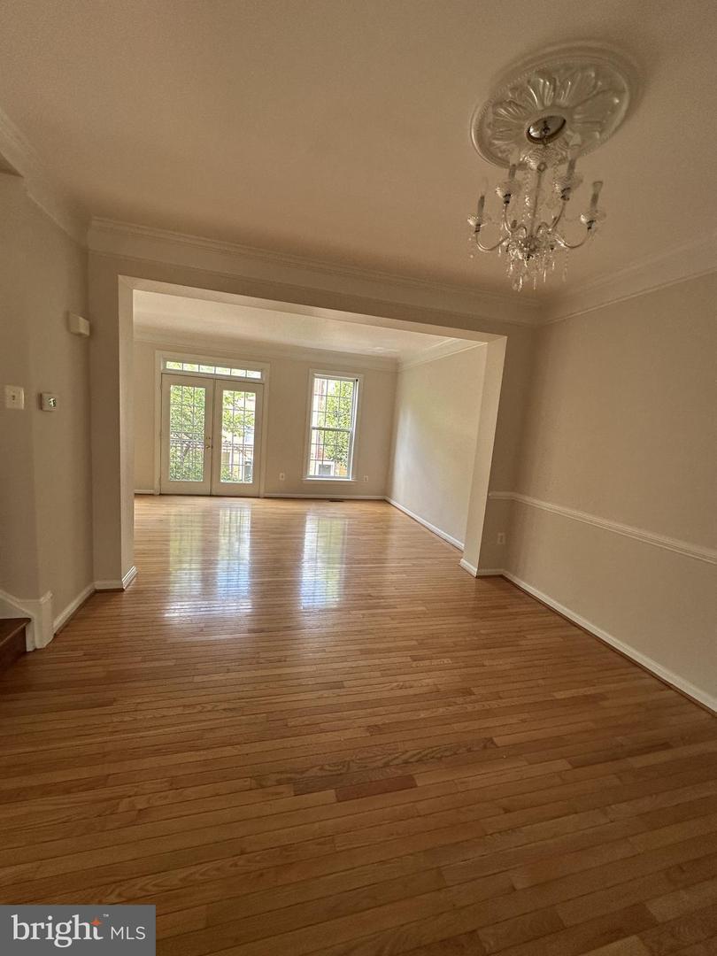 Building Photo - 8077 Sebon Dr
