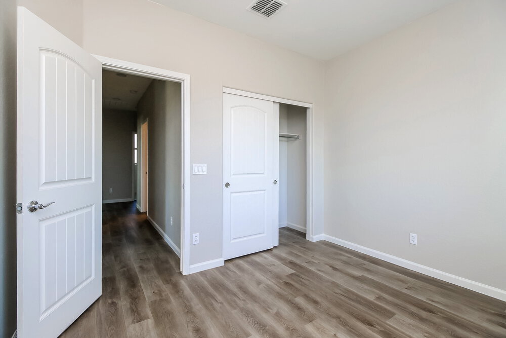 Building Photo - 2357 S Lorena