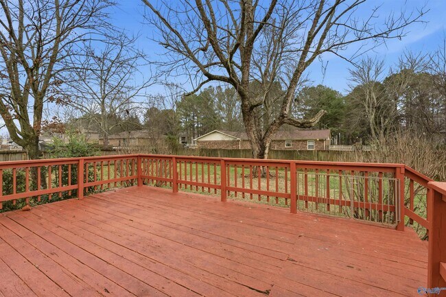 Building Photo - 121 Grayson Ave