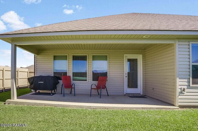 Building Photo - 135 Grace View Dr