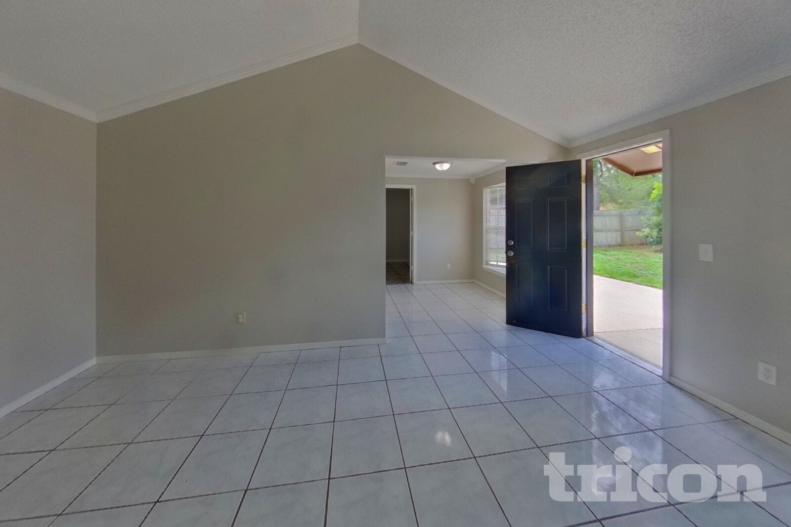 Building Photo - 8252 Yolanda Ct