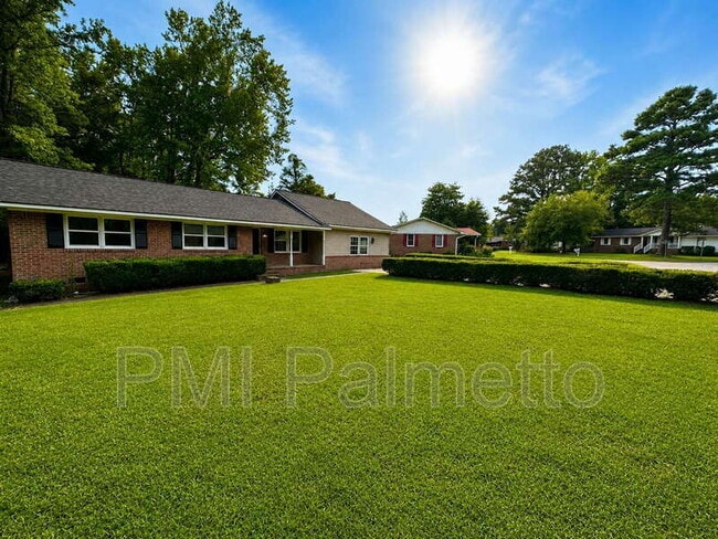 Building Photo - 948 Wateree Blvd
