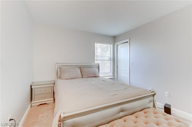 Building Photo - 5055 W Hacienda Ave