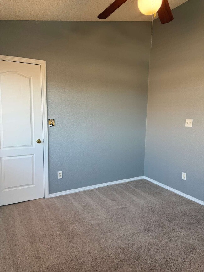 Building Photo - 14157 Tierra Delfin Dr