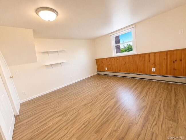 Building Photo - 36 Forest Dr