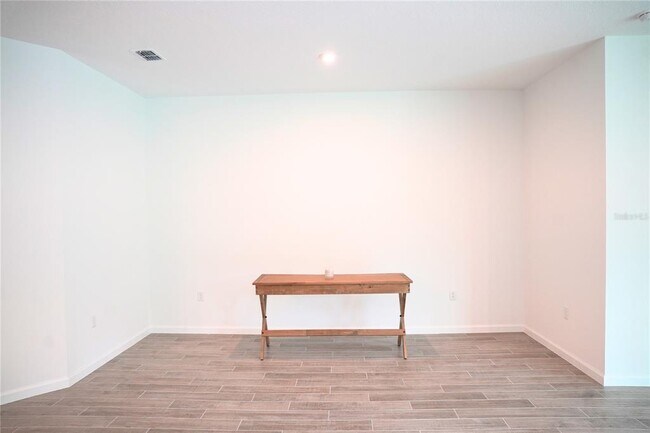 Building Photo - 13131 Pergola Ave