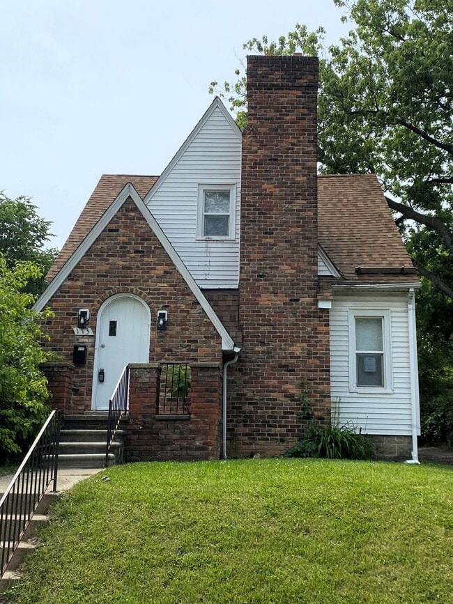 Primary Photo - 113 Osceola Dr