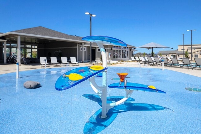 Building Photo - POOL & Clubhouse! 3 Bdrm, 2.5 Bath 1450 sq ft Townhouse, All Appliances, Gas Heat & A/C, Pet OK, ...