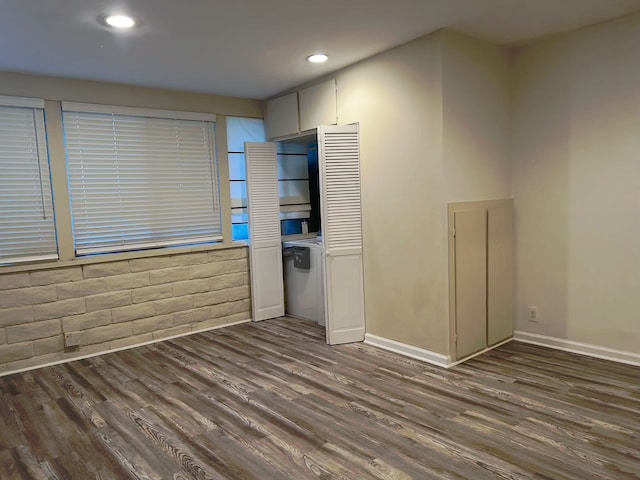 FAMILY ROOM / WASHER AND DRYER - 85 W Lemon Ave