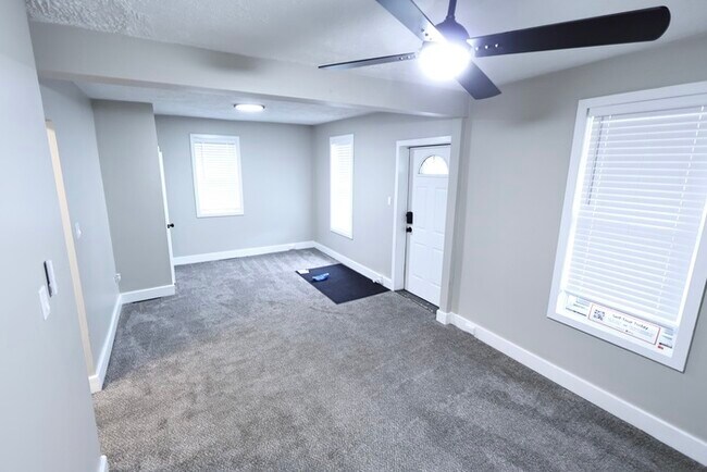 Building Photo - 1445 Woodbirch Ave