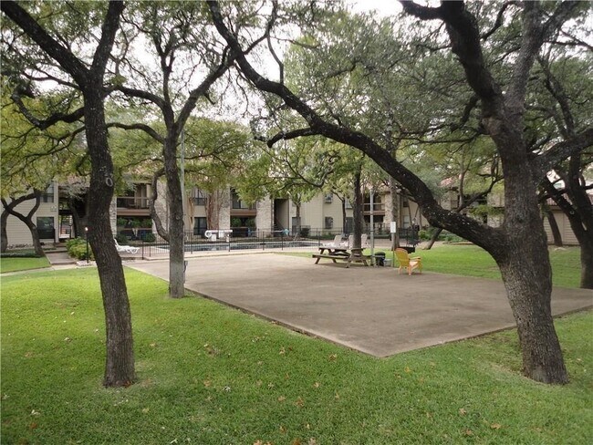 Building Photo - 8600 Fathom Cir