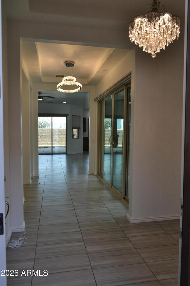 Building Photo - 9644 Thatcher Ave