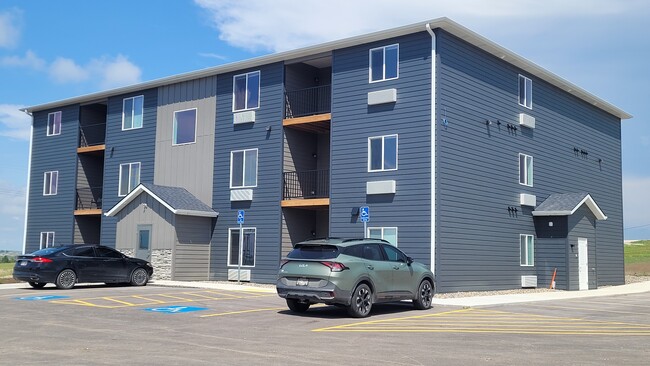 Building Photo - Vistas at Cheyenne Pass