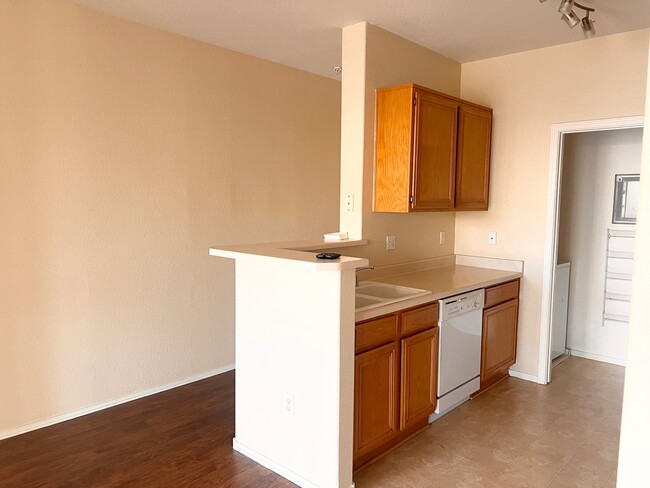 Building Photo - 7135 S Durango Dr