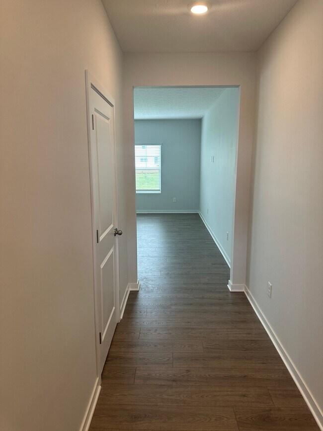 Building Photo - 6306 Marinelli Dr N
