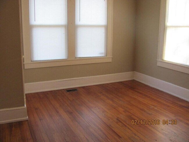 Building Photo - 241 Ebenezer Ave.