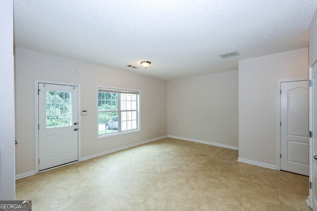 Building Photo - 7705 Commerce Ct