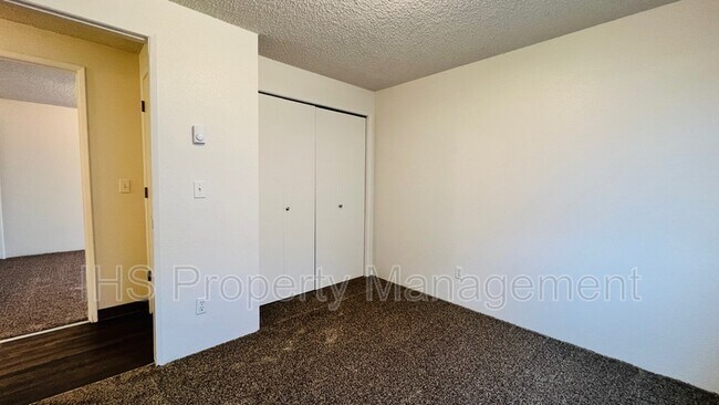 Building Photo - 409 Benham St