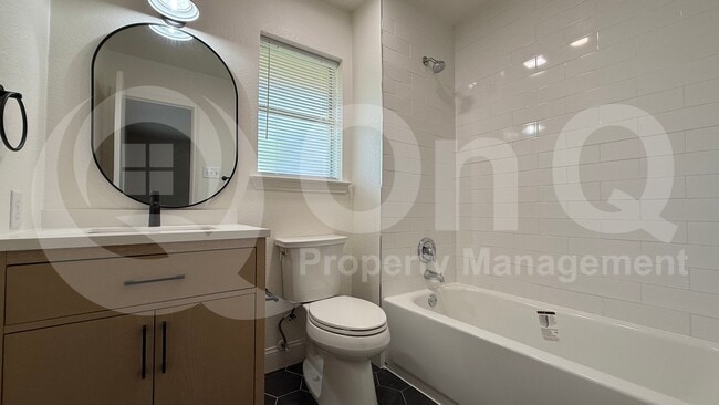 Building Photo - 8347 Lullwater Dr