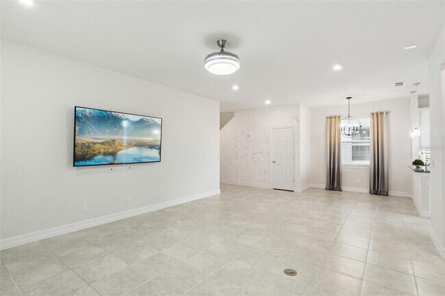 Building Photo - 2282 Nuthatch St