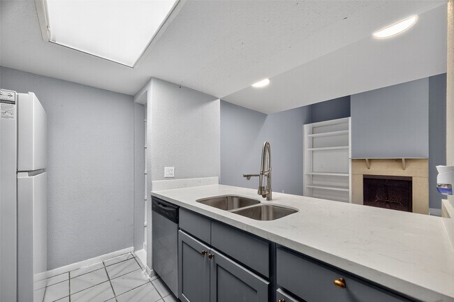 Building Photo - 11411 Harwin Dr.