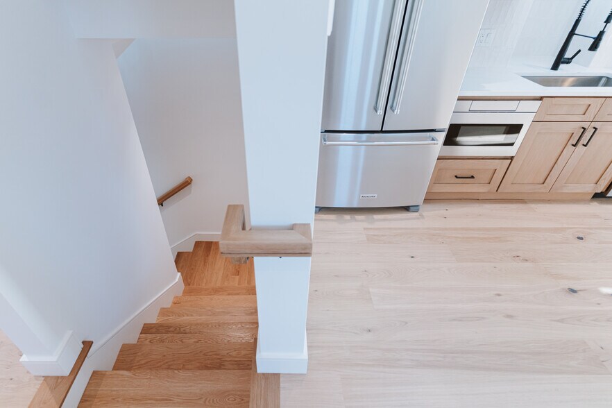 Building Photo - 5 Thurston St