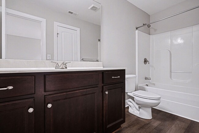 Building Photo - 201 Phillips Ridge Ln