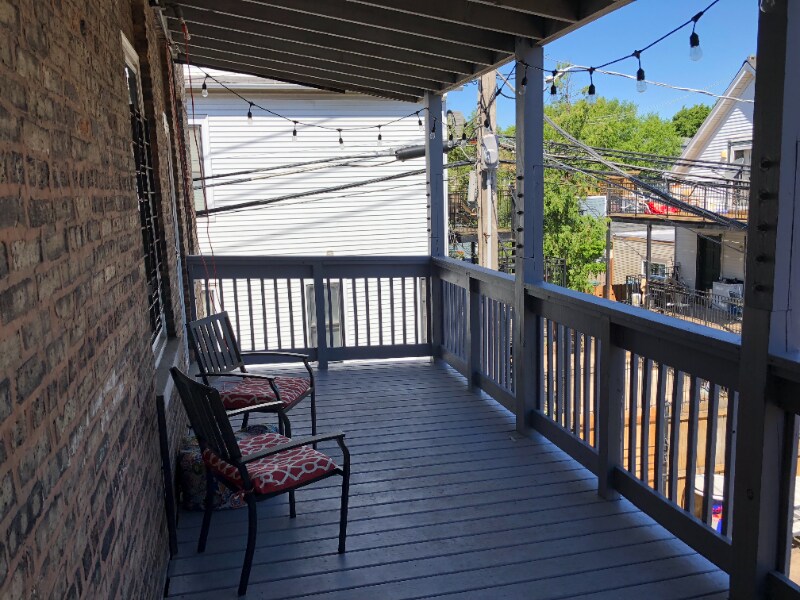 Building Photo - 1210 W Nelson St