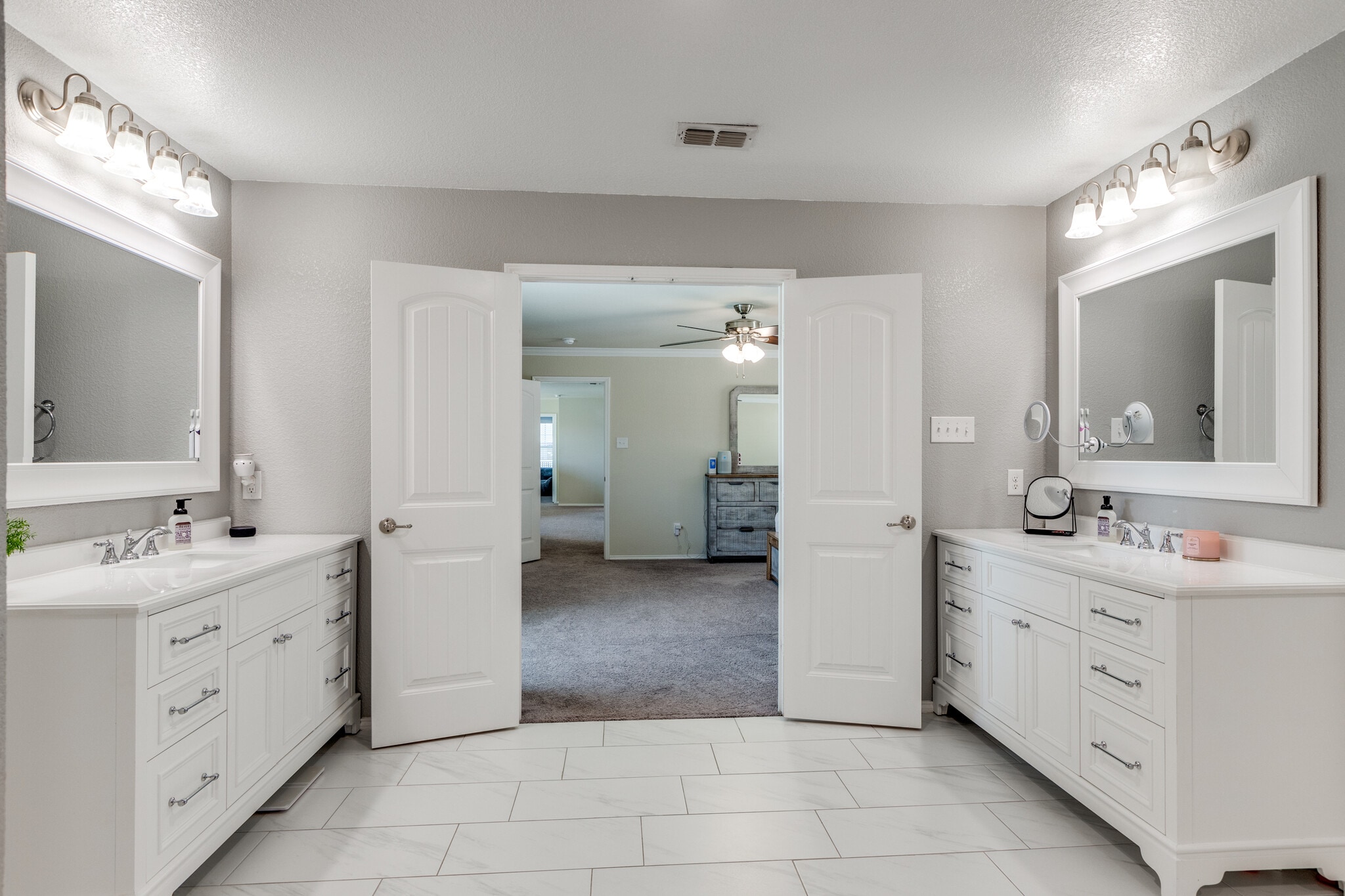 Building Photo - 1000 Marietta Ln